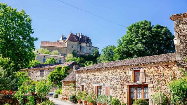 Village et château de Biron en Dordogne Périgord