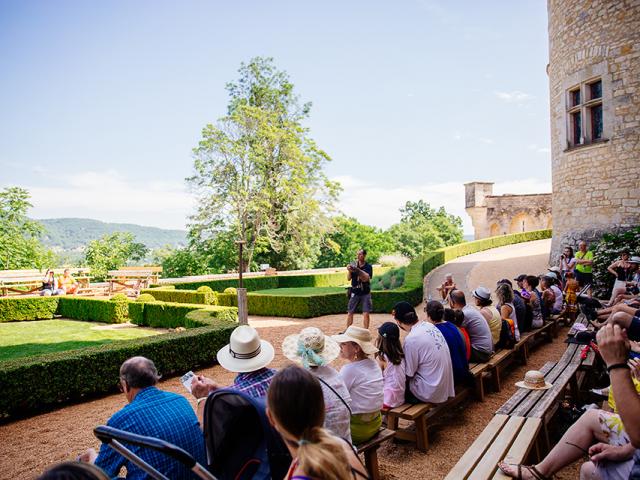 Spectacle de rapaces au Château des Milandes à Castelnaud en Dordogne Périgord