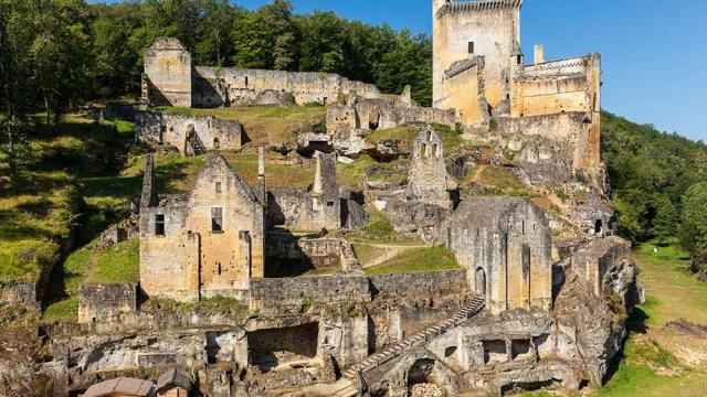 Château de Commarque aux Eyzies en Dordogne Périgord