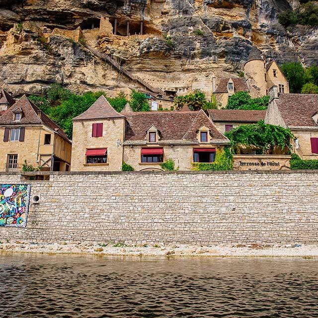 Promenade en gabare à La Roque Gageac en Dordogne Périgord