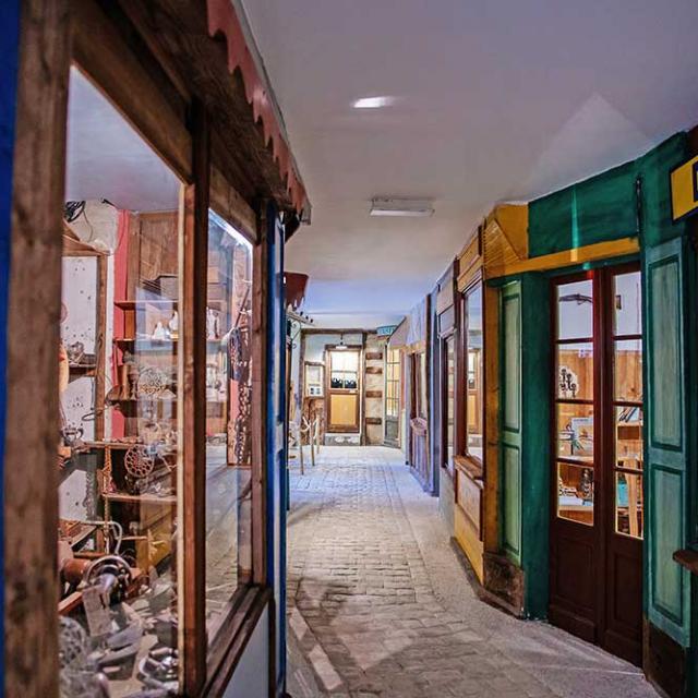 Musée la Rue du Temps qui Passe à Allas Les Mines en Dordogne Périgord