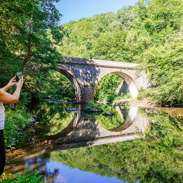 Randonnée dans les gorges de l'Auvézère en Dordogne Périgord