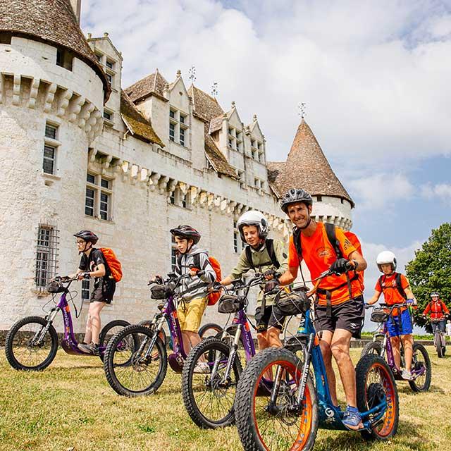 Randonnée en trottinette électrique en Dordogne Périgord