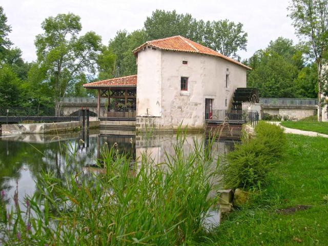 Maison De La Dronne à Montagrier