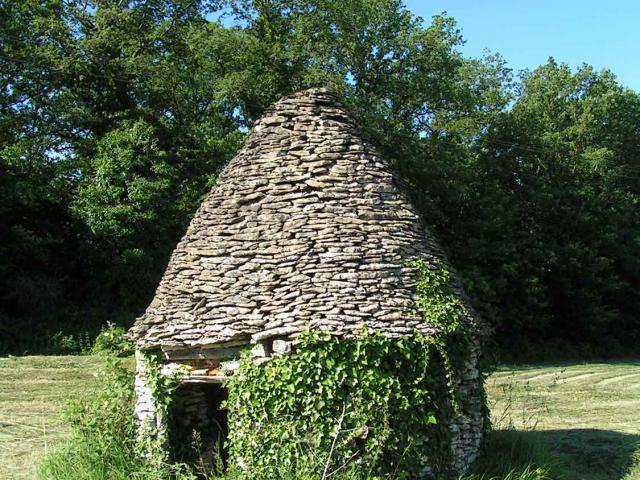 Une borie, cabane en pierres sèches