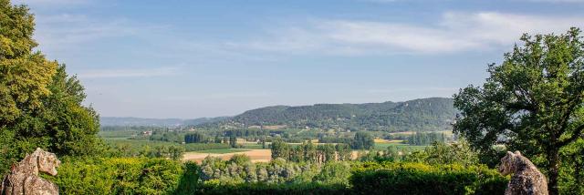 Vue depuis le Château des Milandes à Castelnaud