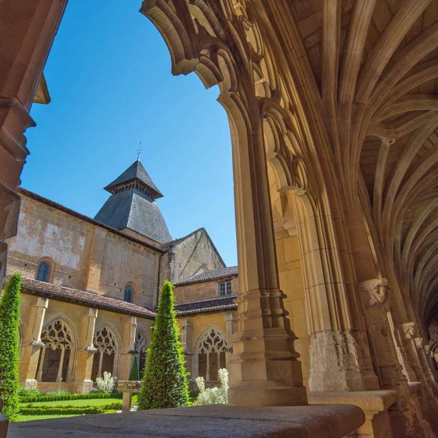 Cloître de l'abbaye de Cadouin