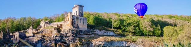 Vol en montgolfière au Château de Commarque