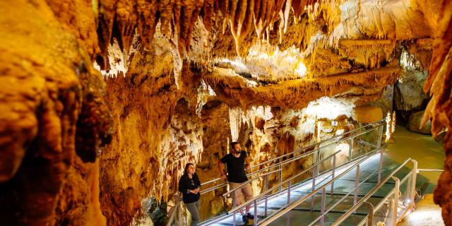 Grotte de Villars