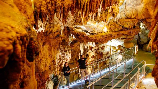 Grotte de Villars