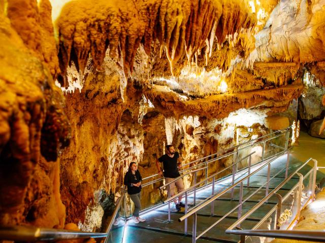 Grotte de Villars