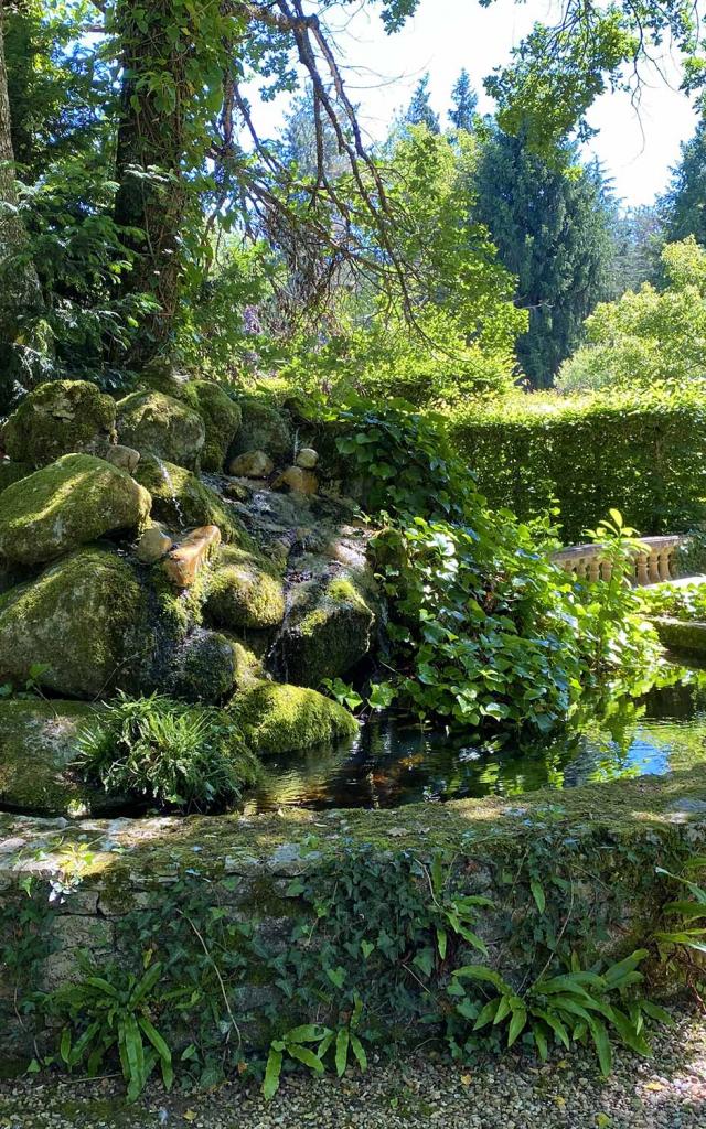 Les Jardins Tranquilles A Brantome Fontaine