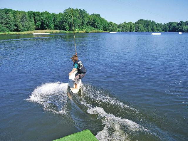 Téléski nautique à Rouffiac