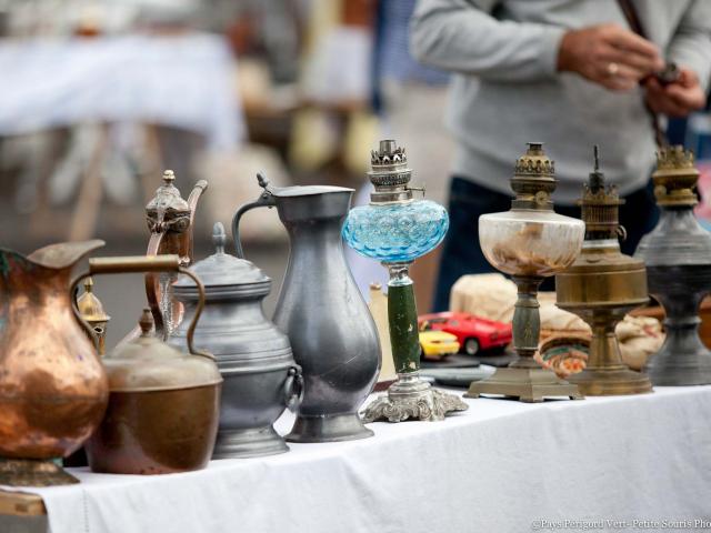 Brocante à Ribérac