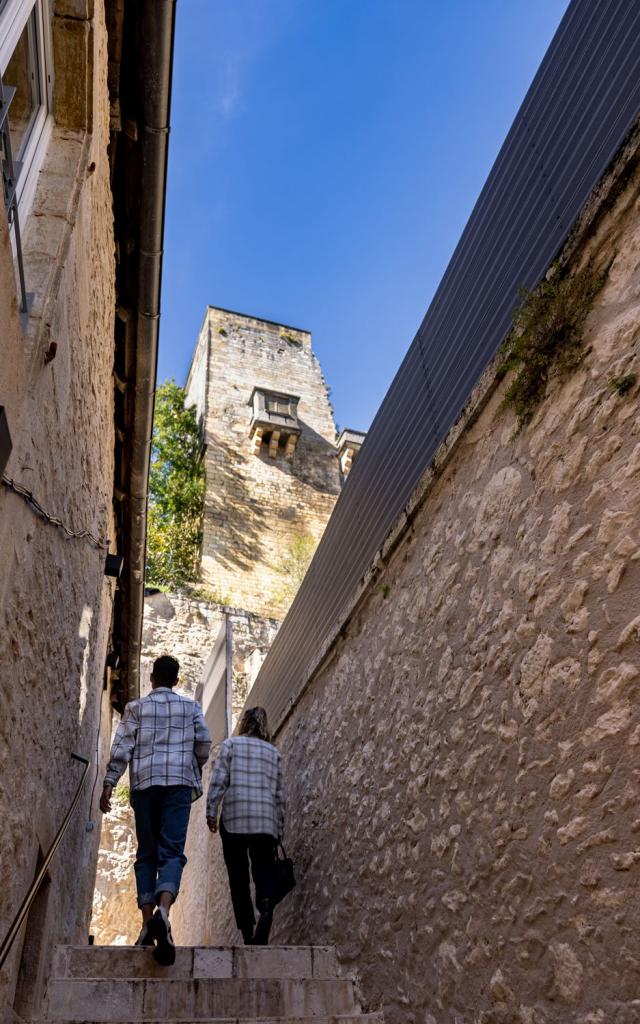 Le château de Montignac depuis L'escapade à Lascaux