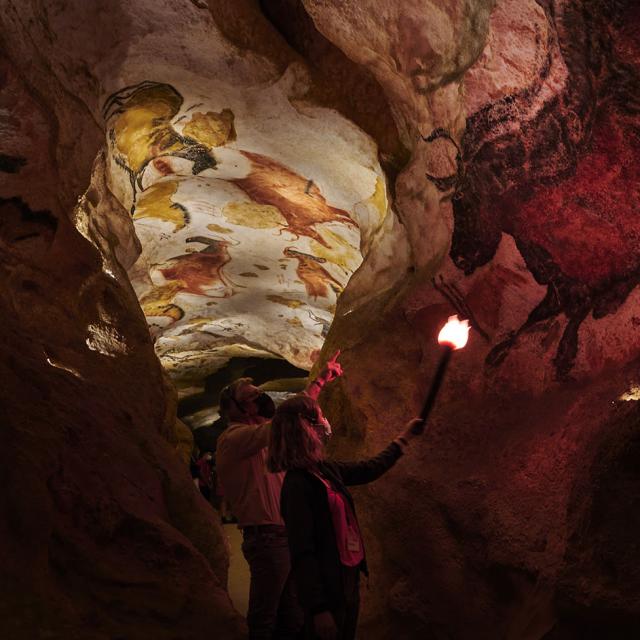 Visites nocturnes à Lascaux 4