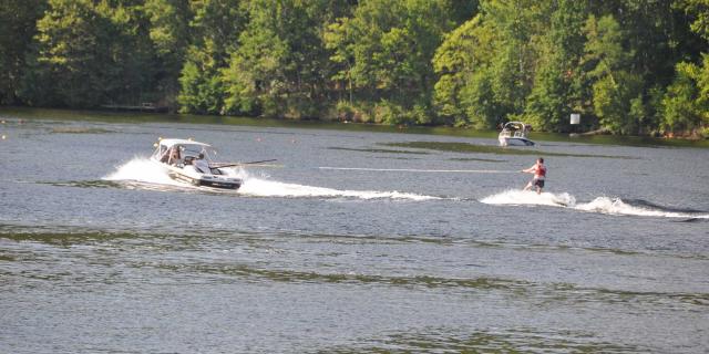 Ski nautique à Trémolat