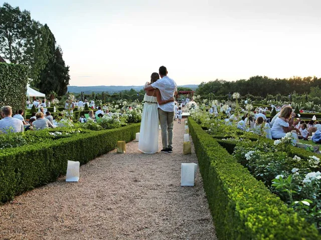 Pique-nique blanc aux jardins d'Eyrignac