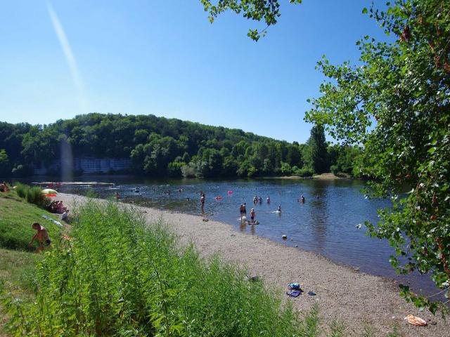 Plage du Bac de Sors à Alles-sur-Dordogne