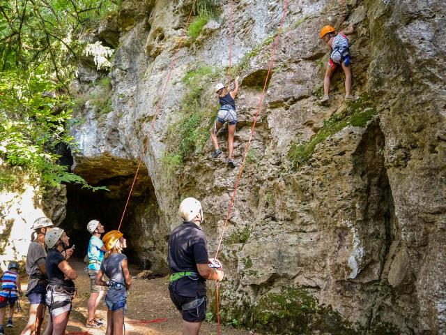 Eté actif : Escalade aux Roches Enchantées