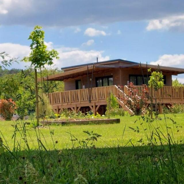 Les chalets du Moulin de Valade à Condat sur Trincou