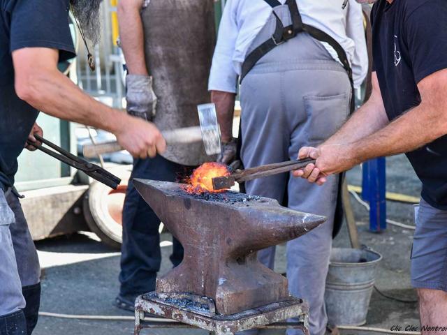 Fête du Couteau à Nontron - Démonstration de forge