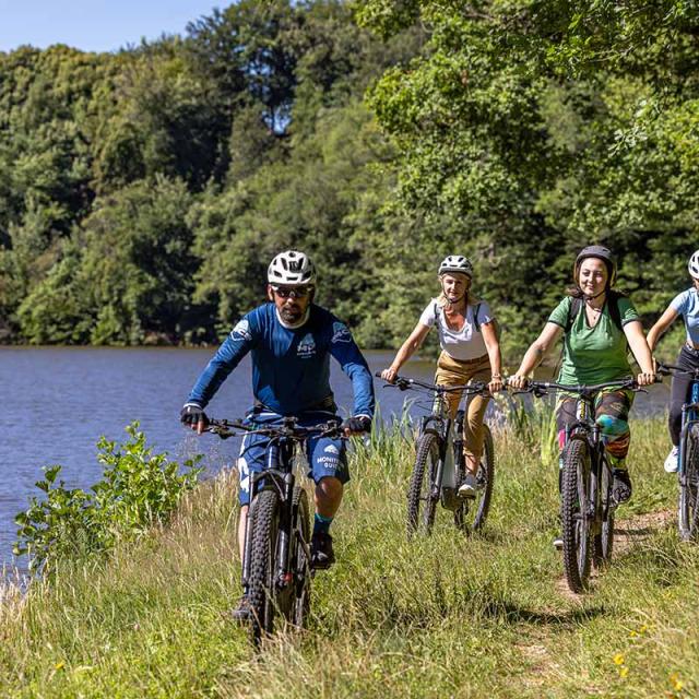 Randonnée à vélo dans le Parc naturel régional Périgord Limousin