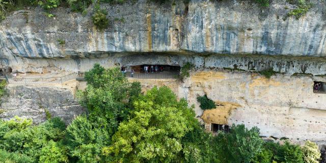 Grottes du Roc de Cazelle aux Eyzies