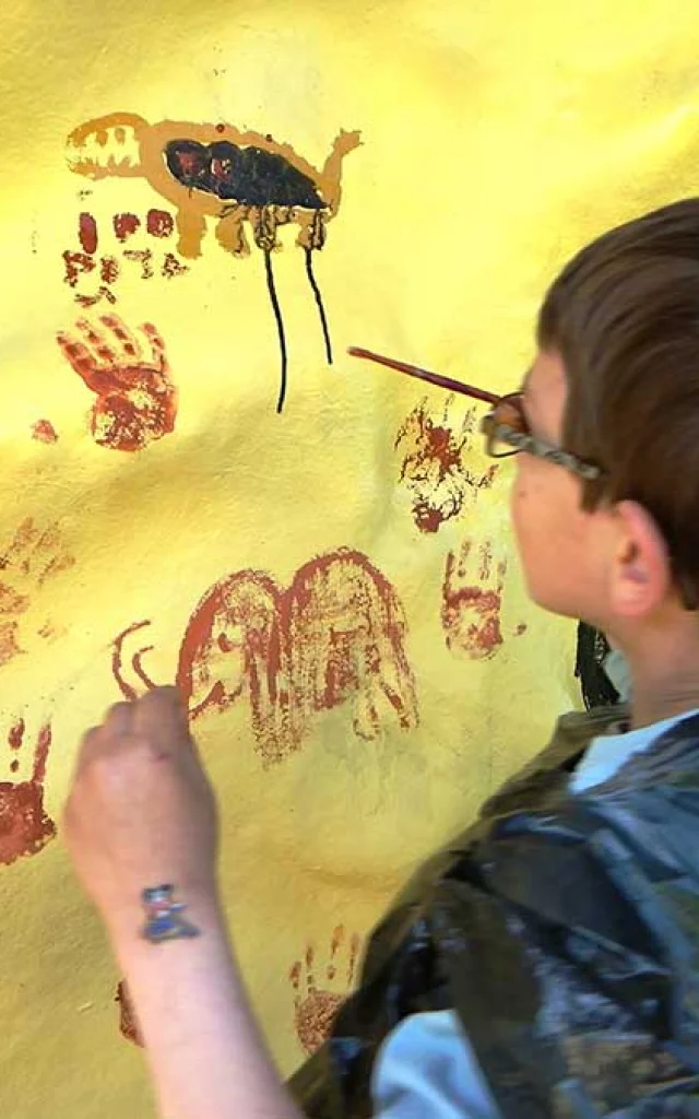 Animation peinture préhistorique à la Grotte de Villars