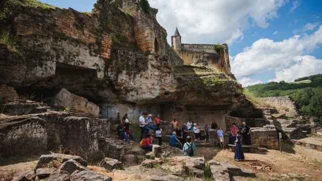 Visite guidée de Commarque