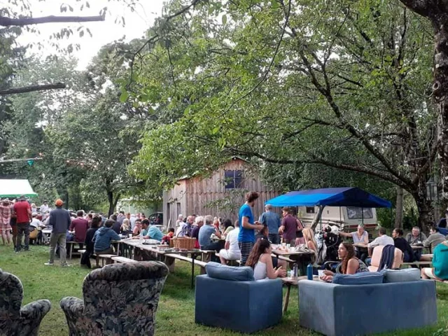 Guinguette du Mas d'Arneix à Saint-Priest Les Fougères