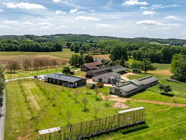 Ferme Auberge La Garrigue Haute à Prats de Carlux