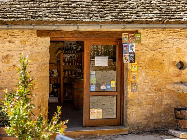 Ferme Auberge La Garrigue Haute à Prats de Carlux