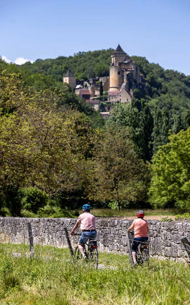 Randonnée à vélo dans la Vallée du Céou - Château de Castelnaud