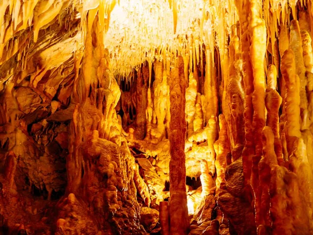 Grotte de Villars