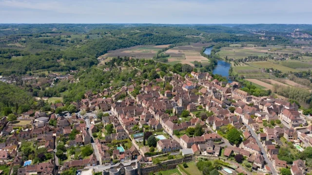 Village_de_domme_© Dordogne Libre