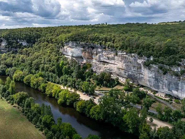 Grotte du Grand Roc aux Eyzies