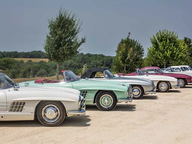 Rallye touristique en Dordogne - Mercedes 300SL