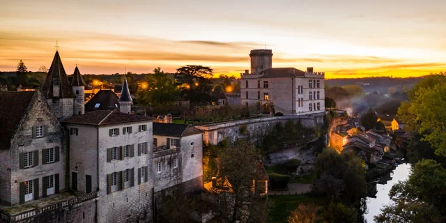 CHATEAU-DES-SENECHAUX-ET-DE-BOURDEILLES-@DeclicDecolle