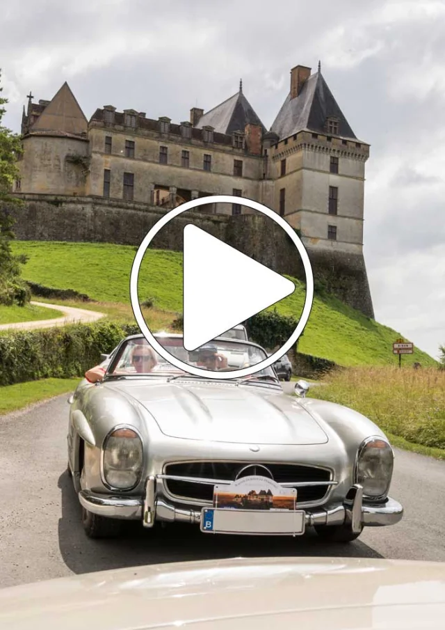 Rallye touristique en Dordogne - Mercedes 300SL - Château de Biron