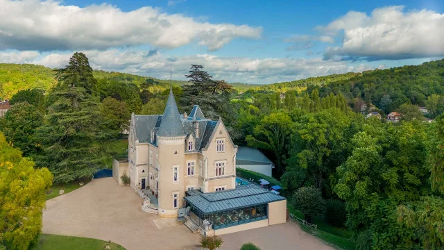 Hôtel-restauranrt Château des Reynats à Chancelade