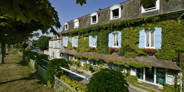 Hostellerie Saint-Jacques à Saint-Saud Lacoussière