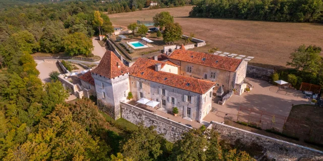 3 Chateau De Chanet Chateau