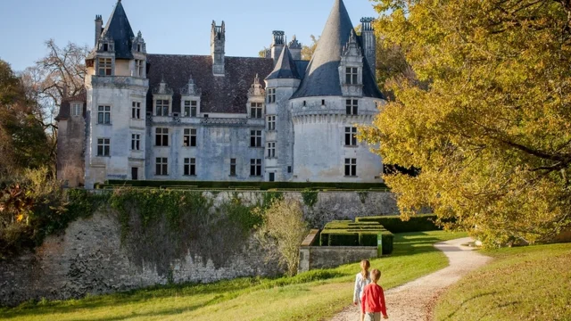 Chateau De Puyguilhem