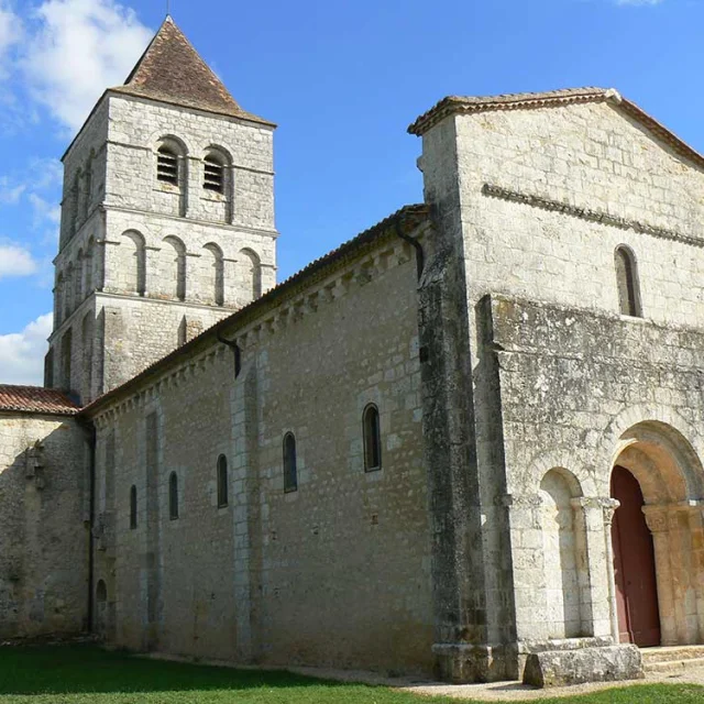 Eglise La Chapelle Saint-Robert