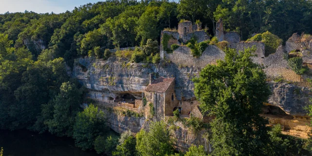 Village Troglodytique De La Madeleine A Tursac@declicdecolle