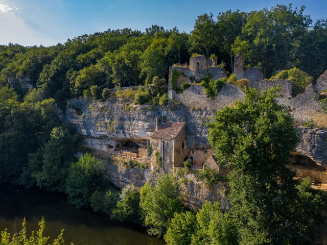 Village Troglodytique De La Madeleine A Tursac@declicdecolle