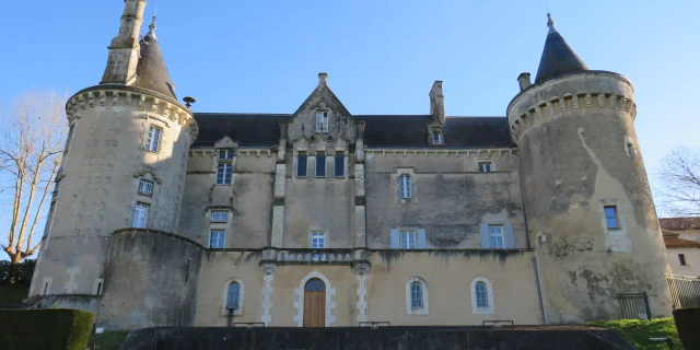 Chateau Mairie. 5