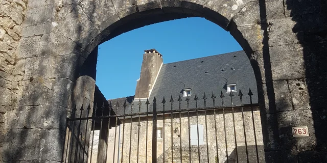 Chateau De Coly Mairiedecoly Saint Amand 2 Rotated