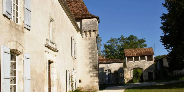 Chateau De La Combe V.turnani